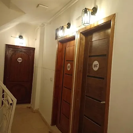 Khufu Pyramids Hotel Kafrat al Jabal Exterior photo